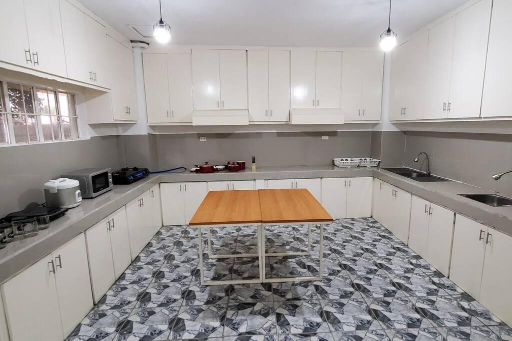 Country Home In Silang Tagaytay Экстерьер фото